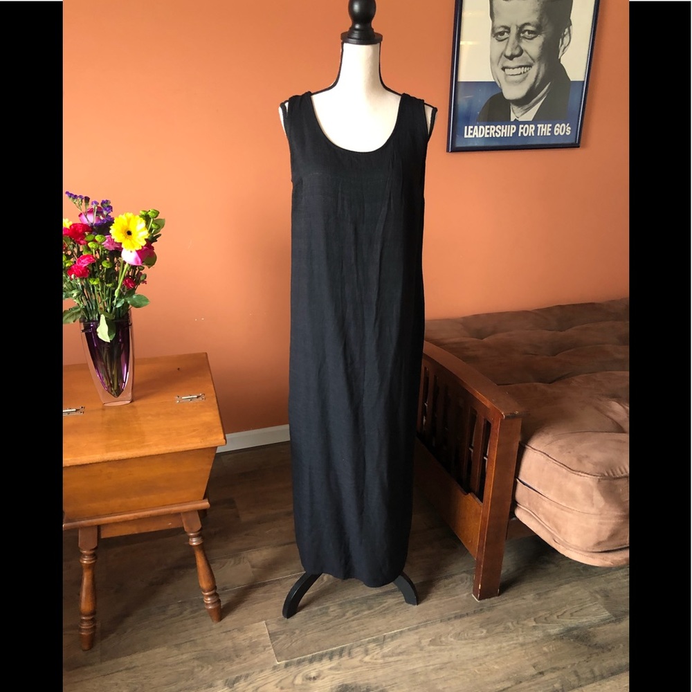 ASHLEY STEWART black sleeveless maxi dress